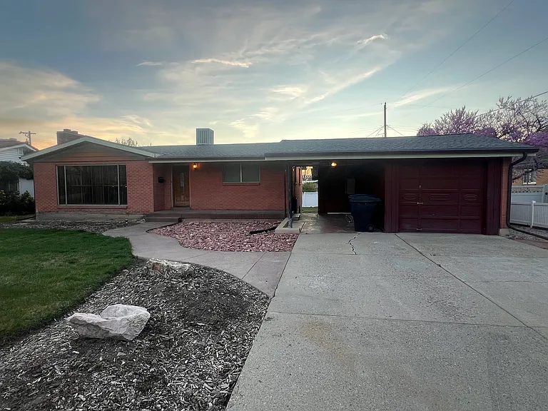 3620 S 2140 E — Photo 1