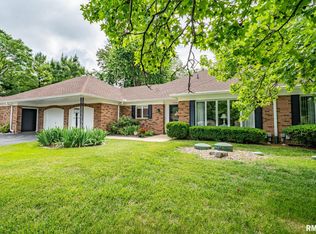 1026 Audubon Dr, Pekin, IL 61554