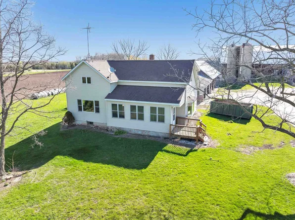 1178 Mill Rd, Sturgeon Bay, WI 54235