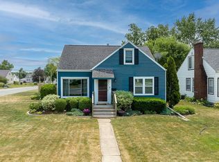 2431 G Ave NE, Cedar Rapids, IA 52402