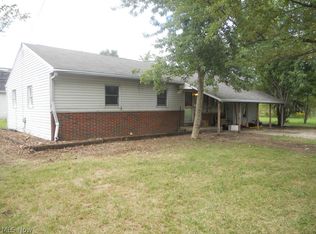 18414 Avon Belden Rd, Grafton, OH 44044