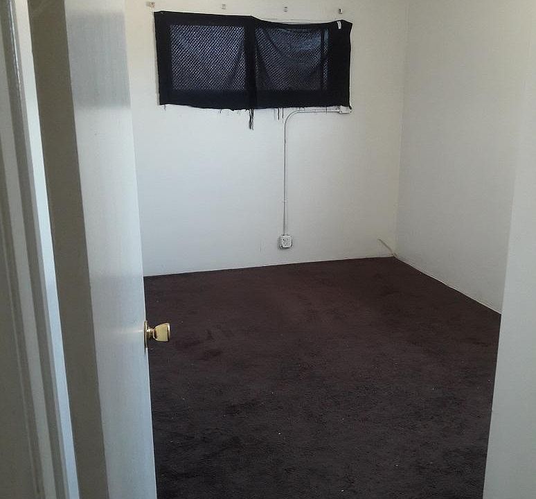 2nd image of 4352 2nd Ave