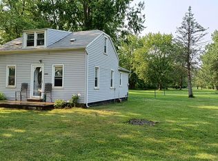 30048 West Rd, New Boston, MI 48164