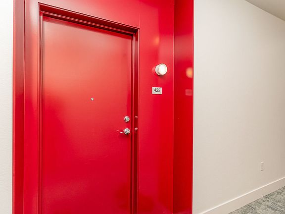4th image of 1085 103rd Ave NE APT 425