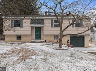 615 Ruth Ave, Upper Chichester, PA 19014