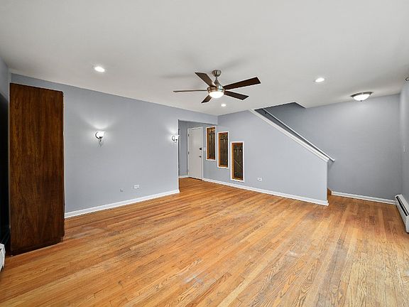 3rd image of 4201 N Paulina St #2