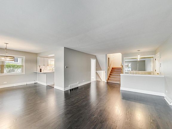 3rd image of 822 N Waiola Ave