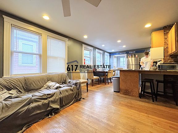 4th image of 7 Wadsworth St #2