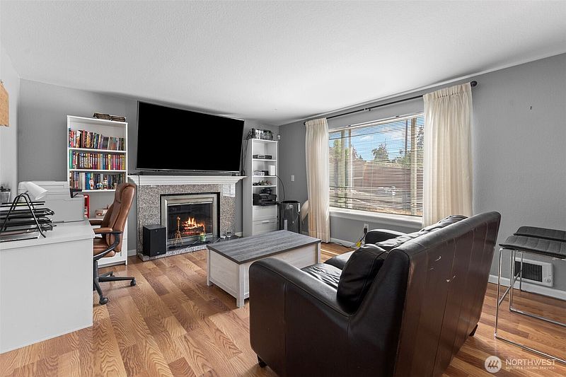 3rd image of 10319 SE 228th Street