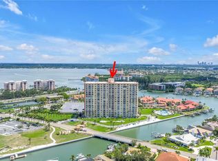 4900 Brittany Dr S APT 611, Saint Petersburg, FL 33715