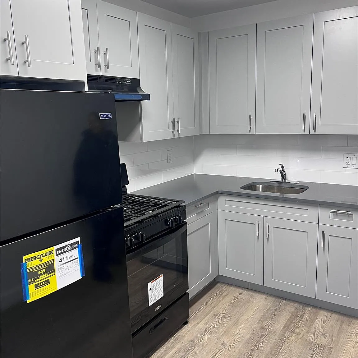 Studio, 1.0 bath, 600 sqft, $2,425 — Photo 2