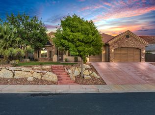 1836 N Artesia Dr, St George, UT 84770