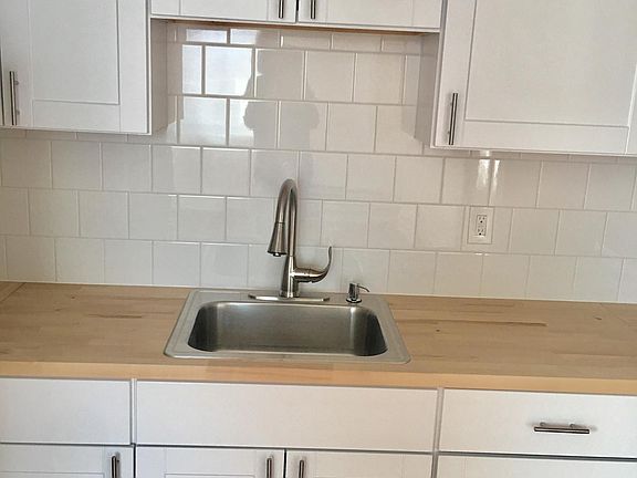 3rd image of 2578 Frankford Ave APT 1