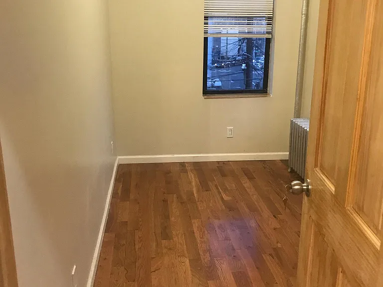 5443 Metropolitan Ave #3 — Photo 10
