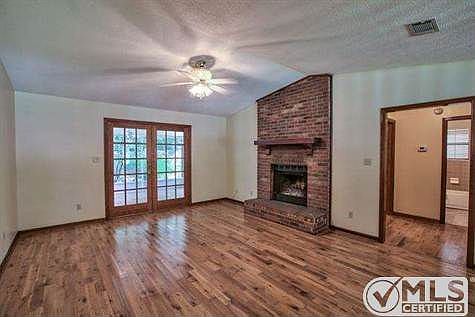 3rd image of 798 Violet St #1