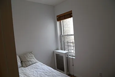 Rented by Rapid Realty Cobble Hill