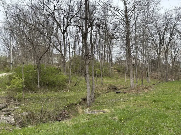 14 Dove Dr, Athens, OH 45701