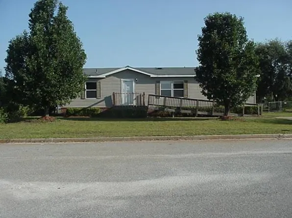 128 Shamrock Cir, Byron, GA 31008