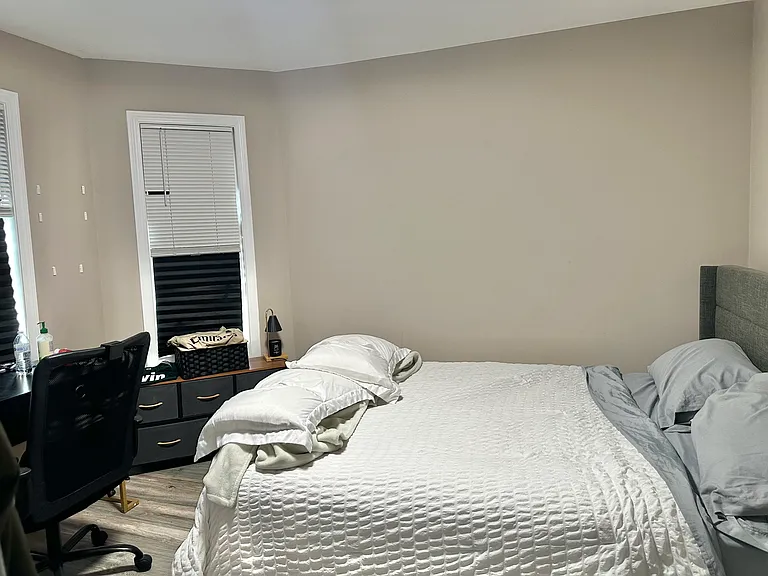 14 Vermont Ave #3 — Photo 8