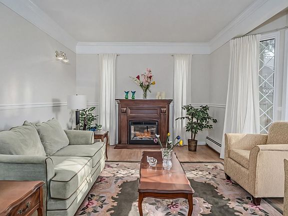 5th image of 4257 199a St