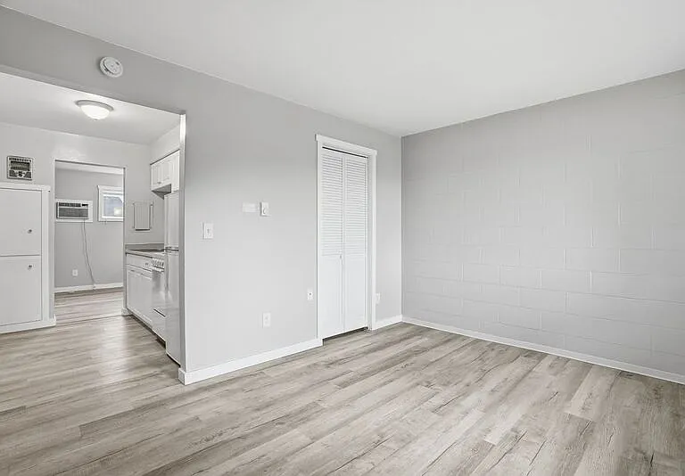 547 E Fairview Ave #549 — Photo 5