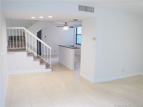 3rd image of 20350 W Country Club Dr APT 117-4
