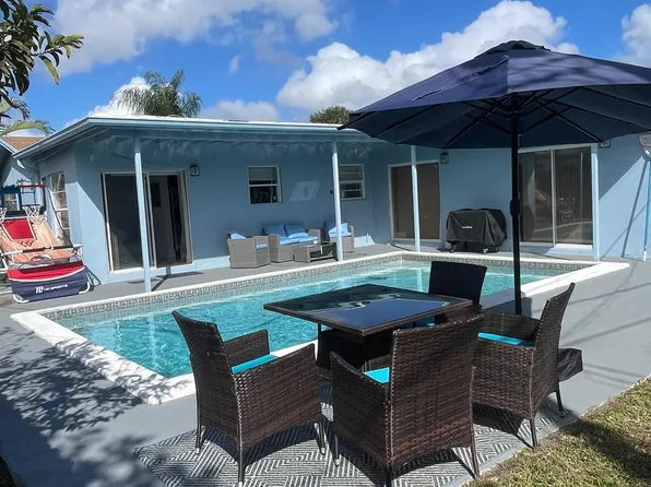 6456 Custer St, Hollywood, FL 33024