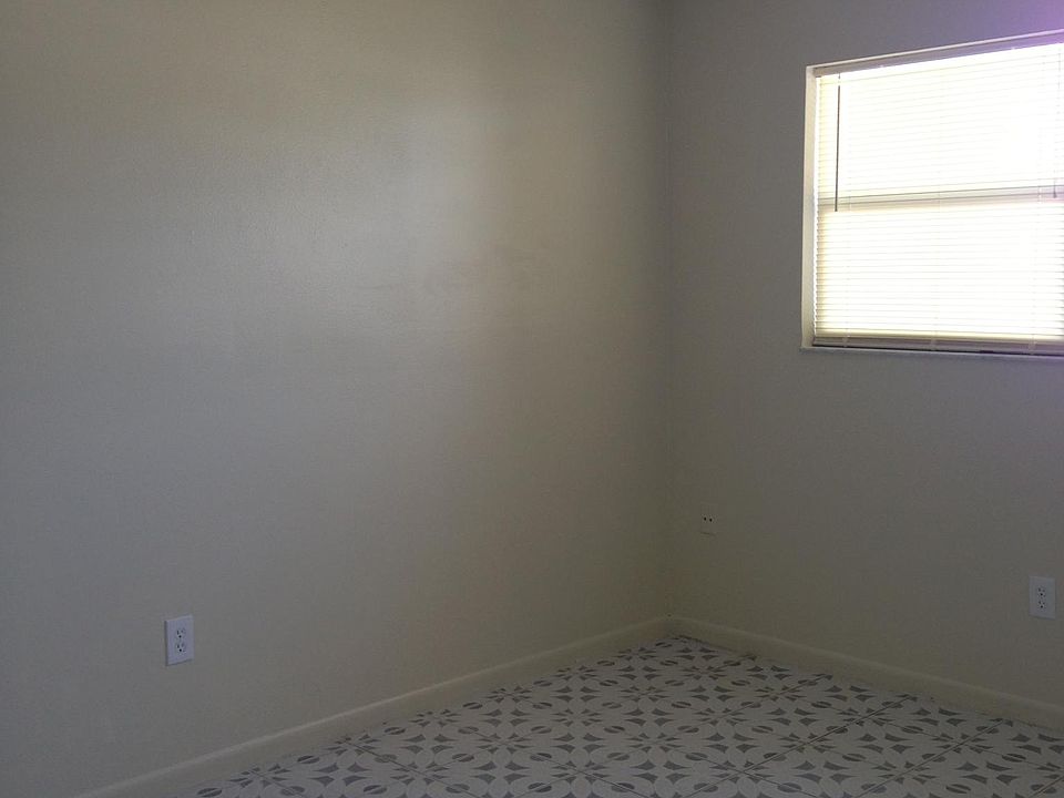 Front bedroom