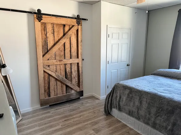 5 E Market St #3, Jonestown, PA 17038