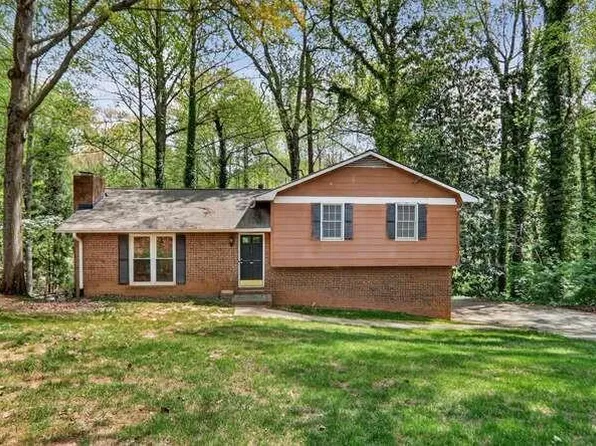 6431 Wright Rd, Sandy Springs, GA 30328