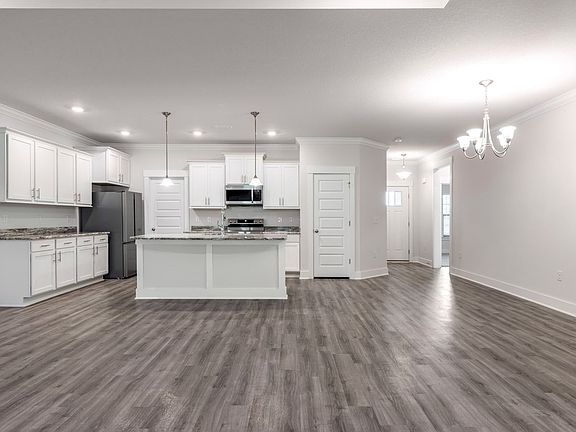 2nd image of 718 Canary Ct