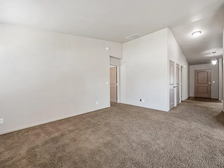 6933 N Fast Hawk Ln — Photo 7