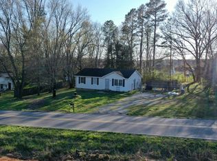 1112 Gratton Rd, Clarksville, TN 37043