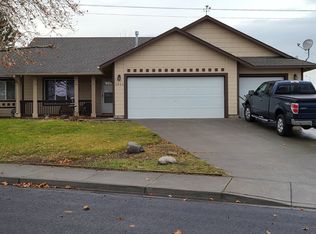 2466 Curlew St, Umatilla, OR 97882