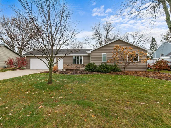 606 S Wild Rose Ln, Appleton, WI 54914