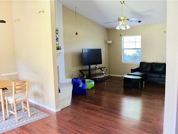 4th image of 1105 Kesser Dr
