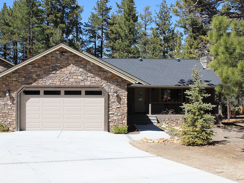 1st image of 1829 Shady Ln