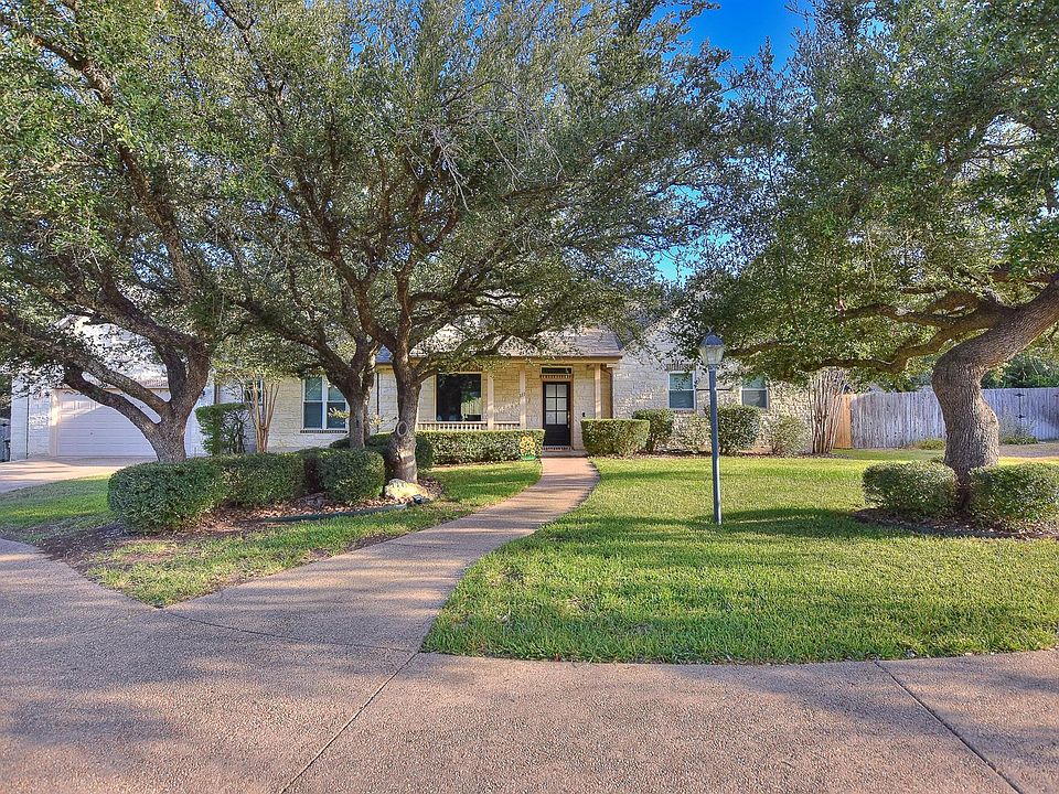 1st image of 111 Pecos Ct