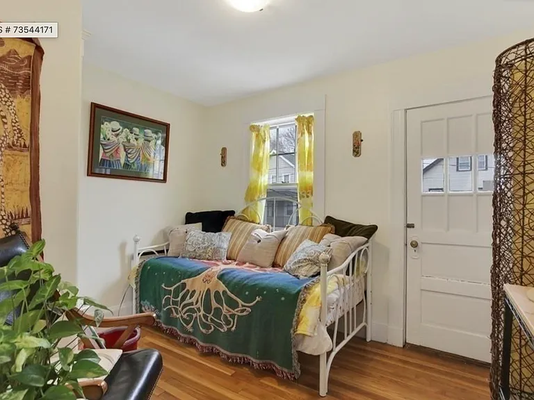 35 Manning St #2 — Photo 5