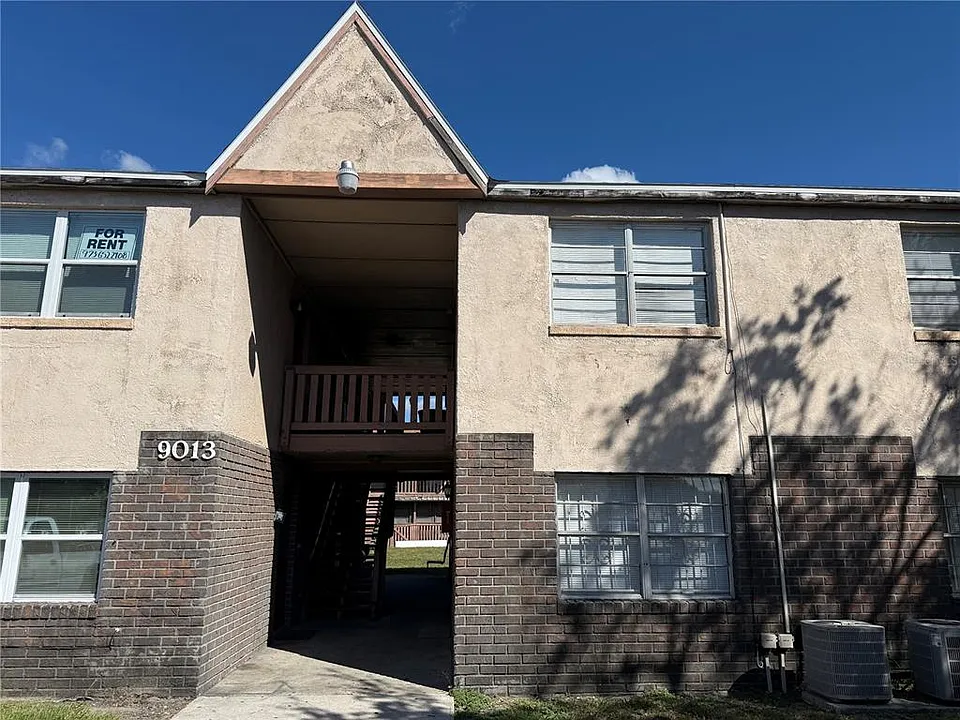 9013 Westchester Cir #32