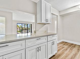 711 Sunny Pine Way APT E2, Greenacres, FL 33415