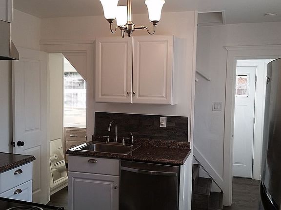 5th image of 2610 S 11th St