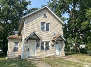 2431 6th Ave, Moline, IL 61265