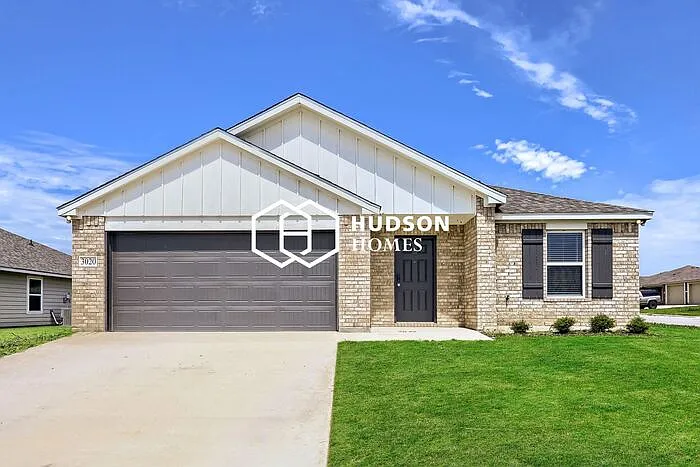 3020 Titus Ct