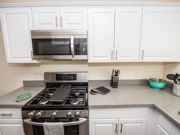 3rd image of 2965 L St