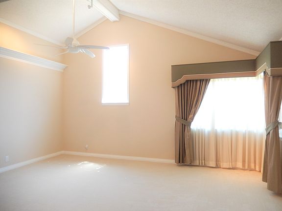 3rd image of 1041 Susan Ct