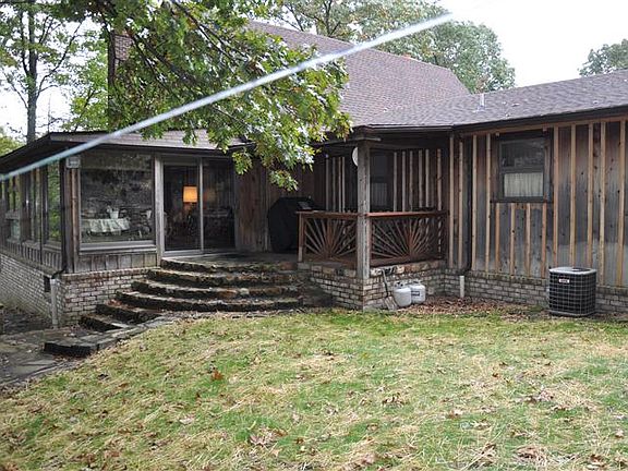 2nd image of 814 Heatherton Dr