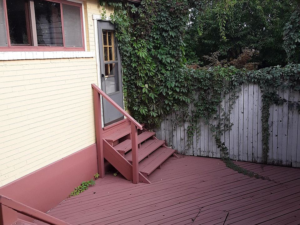 2nd image of 814 E 3rd Ave