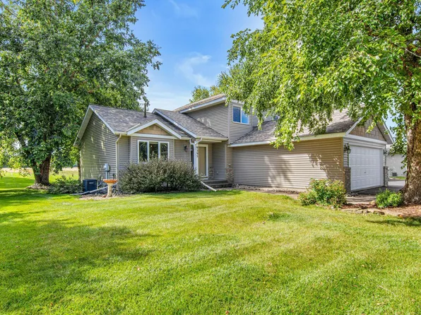 9395 9th St NE, Saint Michael, MN 55376