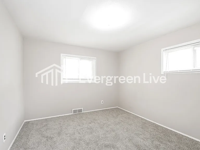 1710 Patterson Rd — Photo 10